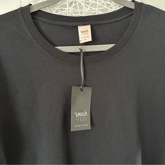 SMASH + TESS NWT t-shirt - Picture 3 of 3